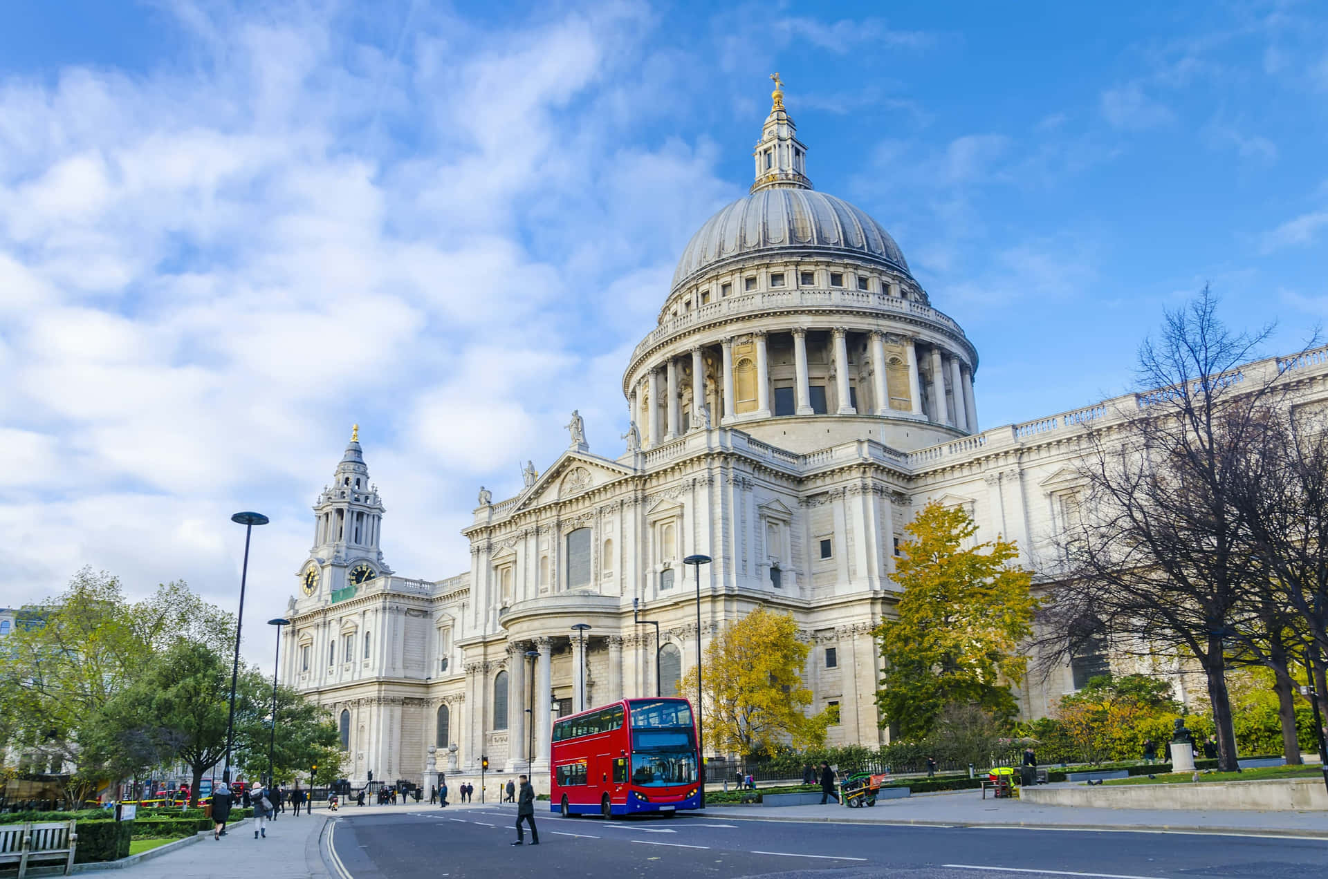 St. Paul's Cathedral, London: A Legacy Spanning Centuries